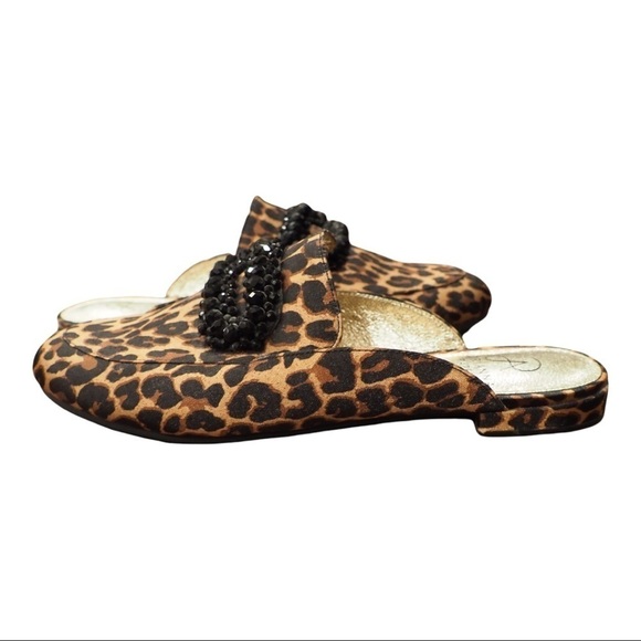 Adrianna Papell sz 7 leopard print mule flats w/ buckle of beads - Picture 6 of 13